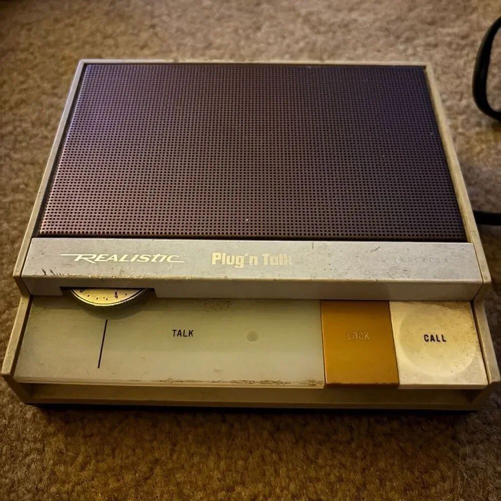 Realistic Plug ‘n Talk FM Wireless Intercom Model 43-209